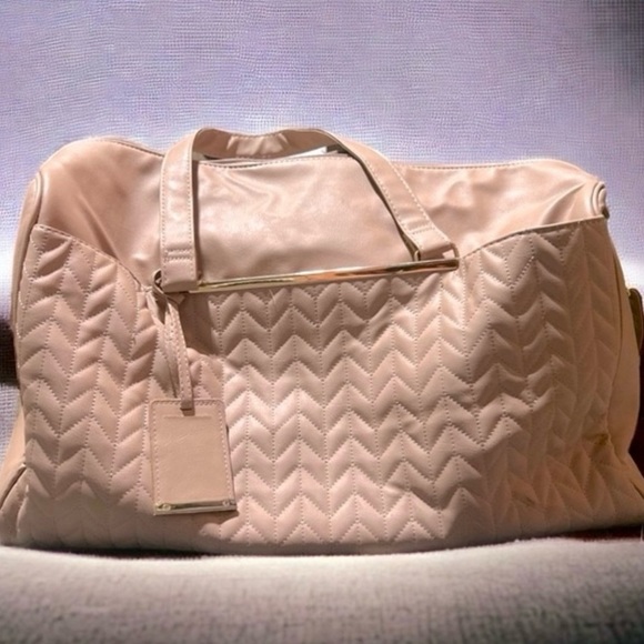 🎁BAG BEAUTY & BLING BUNDLE Atmosphere Weekender Bag fine’ry Gift Box Gold Choker - Picture 2 of 16